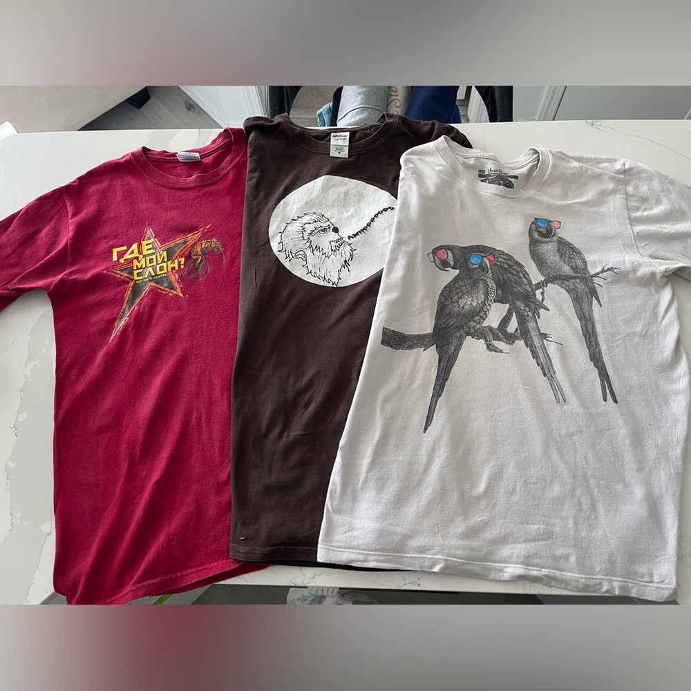 3 Men’s Graphic Tees T-shirts Size Small S Werewolf, 3D Glasses Birds, Elephant